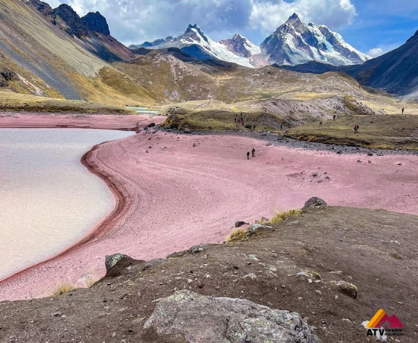 Laguna Pucacocha y el Río Rojo
