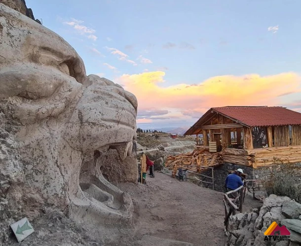 Cuatrimotos Cusco a la Morada de los Dioses y Acueducto Fortaleza