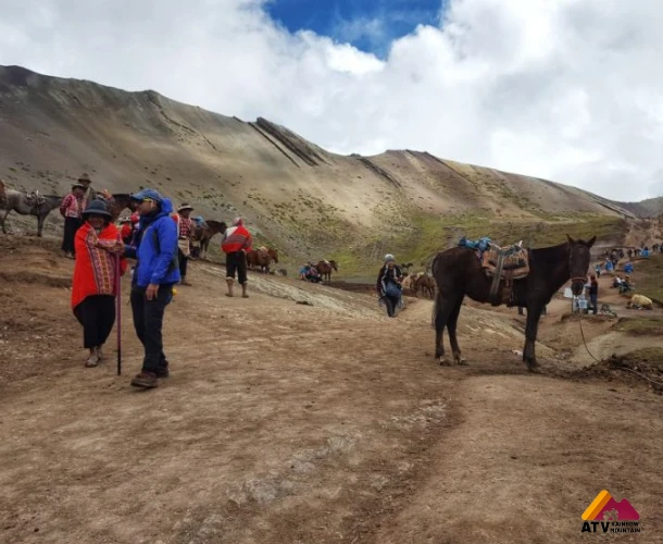 Final Trek to the Vinicunca Viewpoint