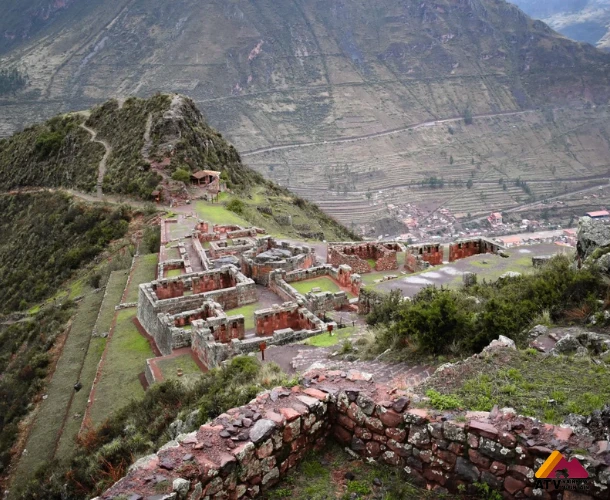 Pisac Town: Colorful Streets and Living Culture