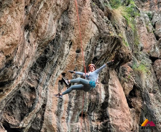 Rappel: Extreme Challenge on the Rock Face