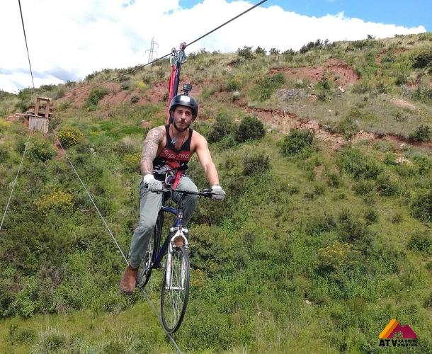 Skybike: Pedalea en el Aire sobre el Valle Sagrado